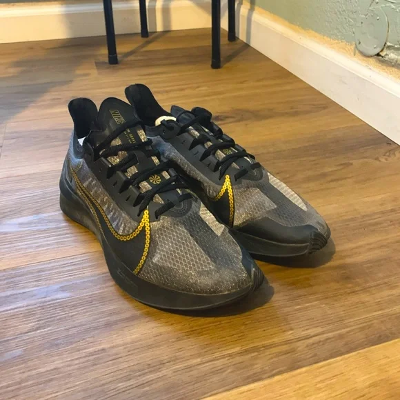 2019 Nike Wmns Zoom Gravity GD ‘Metallic Gold’ - Picture 2 of 6